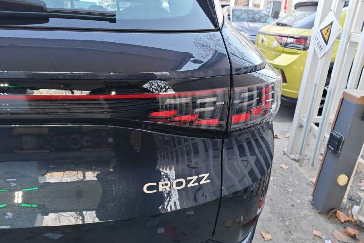 Used Volkswagen ID.4 CROZZ 2026 Model Pure Enjoyment Edition PURE Exterior 6
