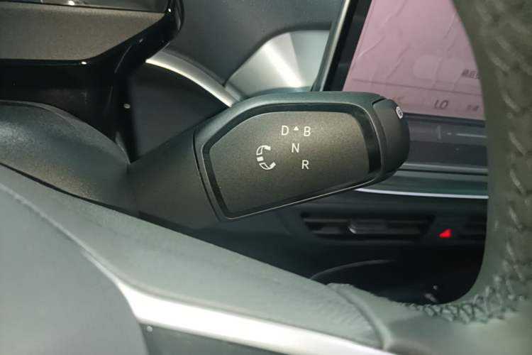 Used Volkswagen ID.4 CROZZ 2026 Model Pure Enjoyment Edition PURE Gear Lever