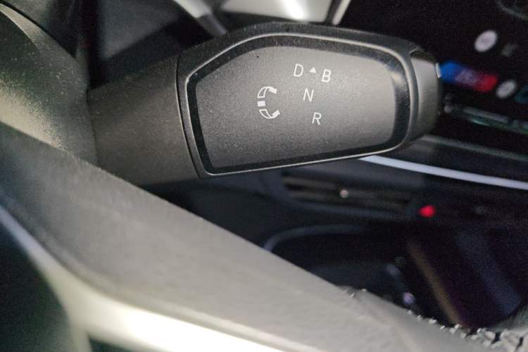 Used Volkswagen ID.4 CROZZ 2026 Model Pure Enjoyment Edition PURE Gear Lever