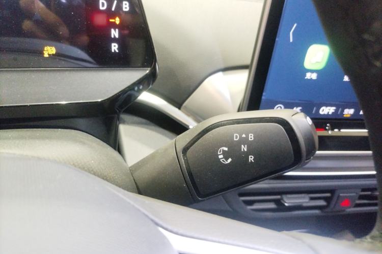 Used Volkswagen ID.4 CROZZ 2026 Model Pure Enjoyment Edition PURE Gear Lever