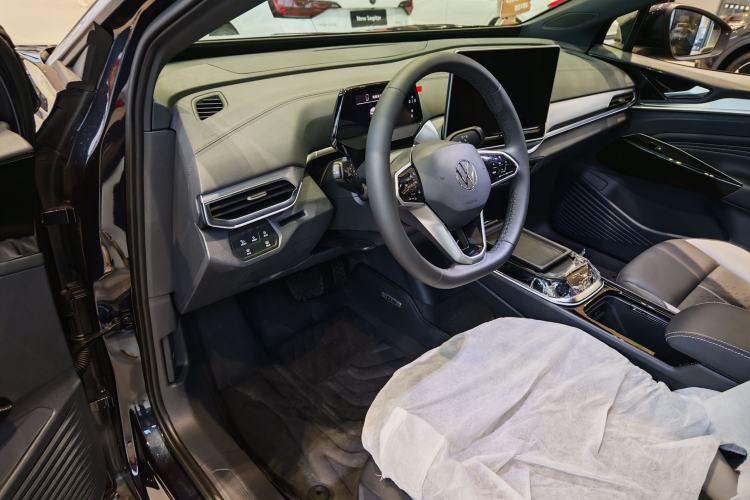 Used Volkswagen ID.4 CROZZ 2026 Model Pure Enjoyment Edition PURE Interior 12