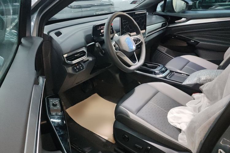 Used Volkswagen ID.4 CROZZ 2026 Model Pure Enjoyment Edition PURE Interior 3