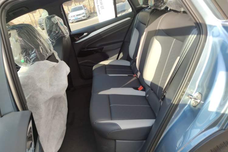Used Volkswagen ID.4 CROZZ 2026 Model Pure Enjoyment Edition PURE Left Rear Seat