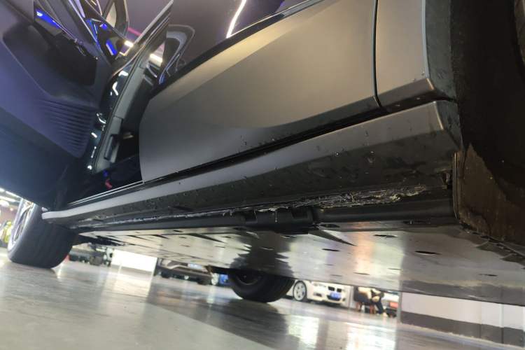 Used Volkswagen ID.4 CROZZ 2026 Model Pure Enjoyment Edition PURE Left Side Sill