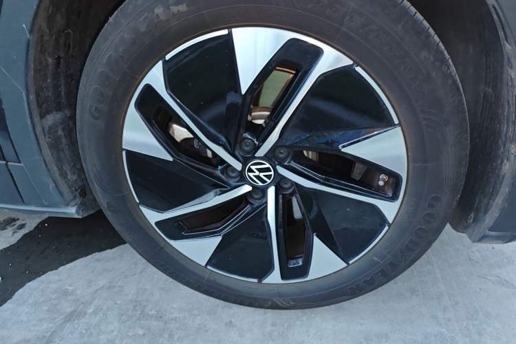 Used Volkswagen ID.4 CROZZ 2026 Model Pure Enjoyment Edition PURE Right Front Wheel Hub