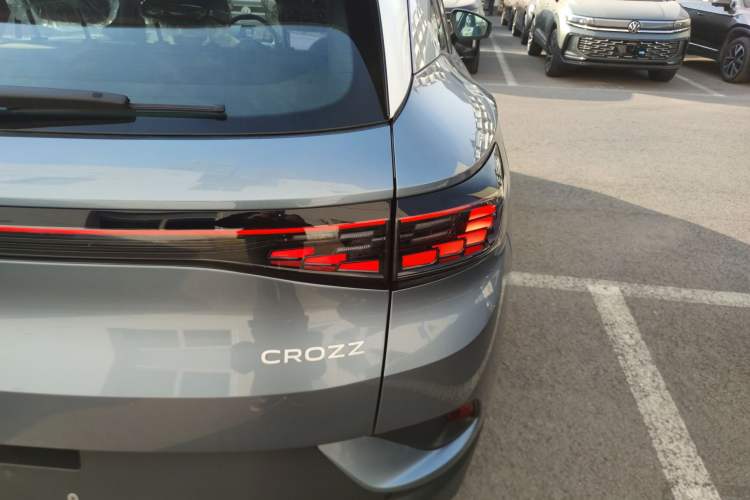 Used Volkswagen ID.4 CROZZ 2026 Model Pure Enjoyment Edition PURE Right Rear Taillight