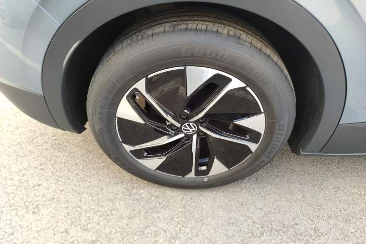 Used Volkswagen ID.4 CROZZ 2026 Model Pure Enjoyment Edition PURE Right Rear Wheel Hub