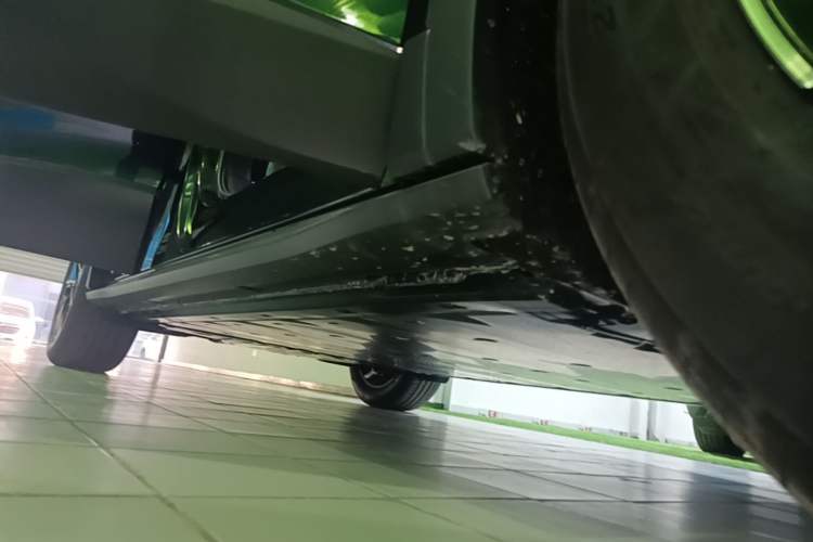 Used Volkswagen ID.4 CROZZ 2026 Model Pure Enjoyment Edition PURE Right Side Sill
