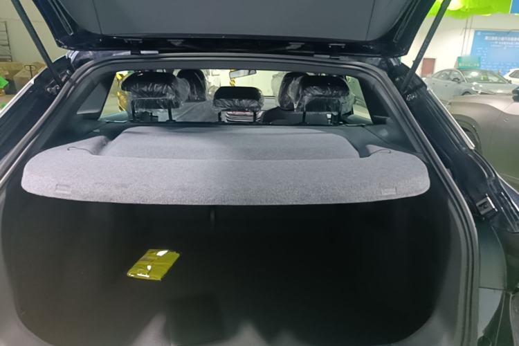 Used Volkswagen ID.4 CROZZ 2026 Model Pure Enjoyment Edition PURE Trunk