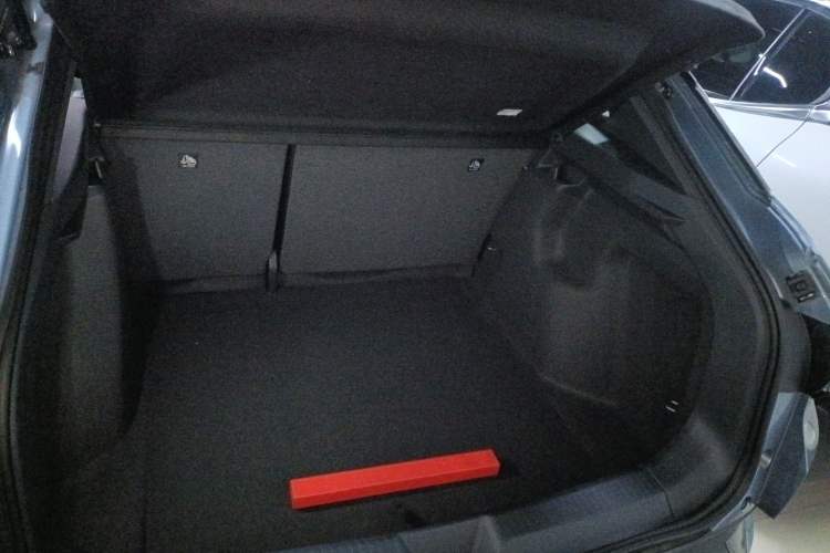 Used Volkswagen ID.4 CROZZ 2026 Model Pure Enjoyment Edition PURE Trunk