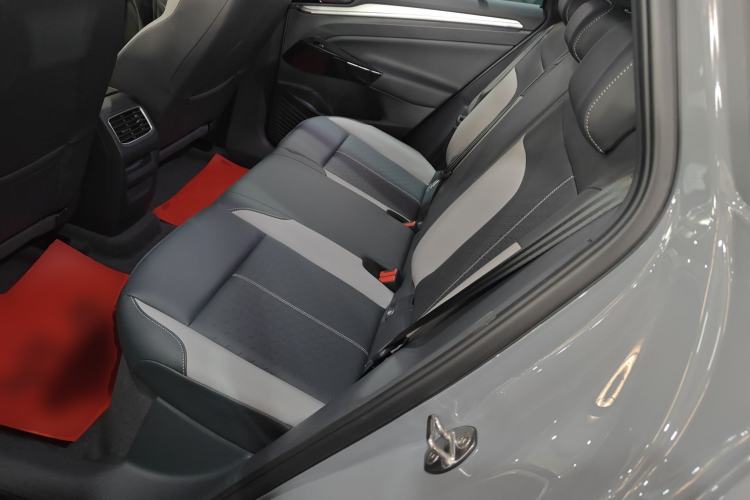 Used Volkswagen ID.4 CROZZ 2026 Model Pure Enjoyment Edition PURE Left Rear Seat