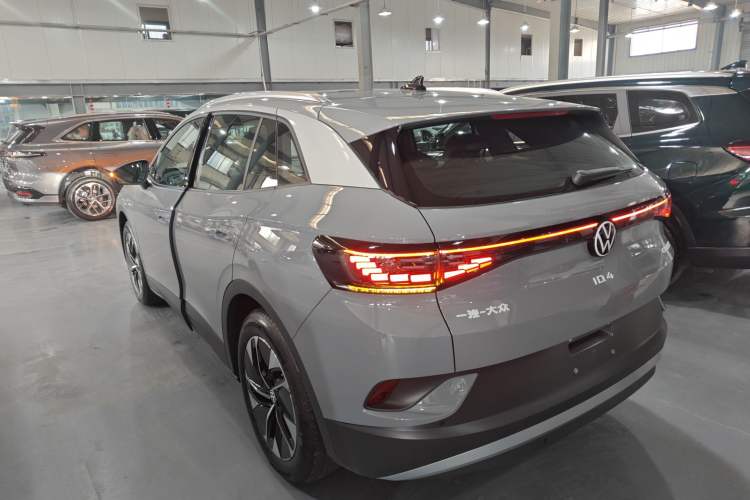 Used Volkswagen ID.4 CROZZ 2026 Model Pure Enjoyment Edition PURE Rear Left 45 Deg