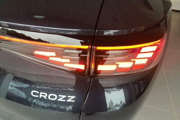 Used Volkswagen ID.4 CROZZ 2026 Model Pure Enjoyment Edition PURE Right Rear Taillight