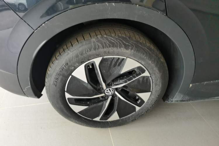 Used Volkswagen ID.4 CROZZ 2026 Model Pure Enjoyment Edition PURE Right Rear Wheel Hub