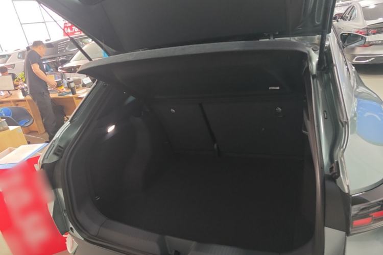 Used Volkswagen ID.4 CROZZ 2026 Model Pure Enjoyment Edition PURE Trunk