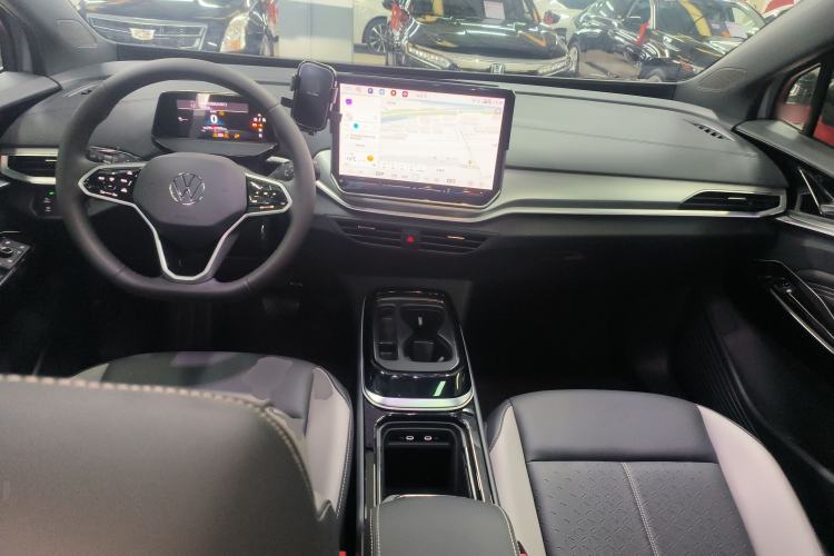 Used Volkswagen ID.4 CROZZ 2026 Model Pure Enjoyment Edition PURE Center Console
