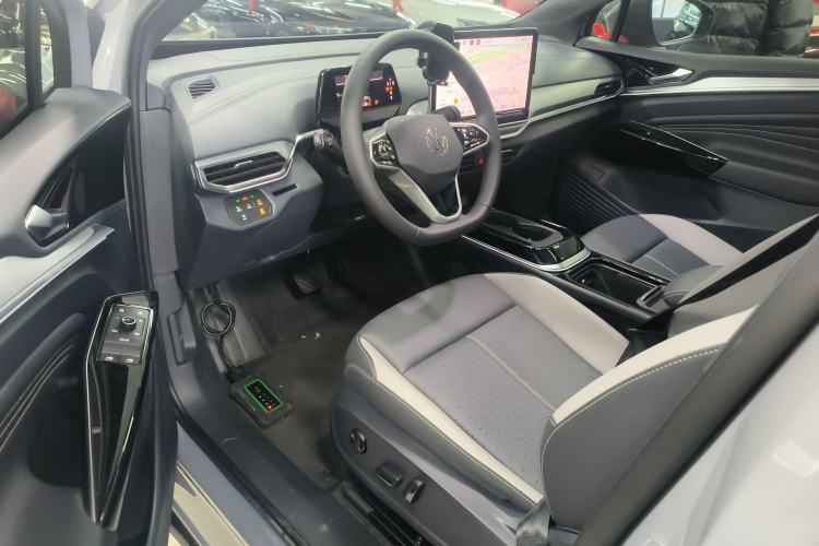 Used Volkswagen ID.4 CROZZ 2026 Model Pure Enjoyment Edition PURE Driver Seat