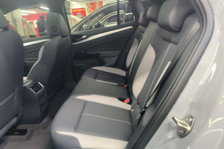 Used Volkswagen ID.4 CROZZ 2026 Model Pure Enjoyment Edition PURE Left Rear Seat