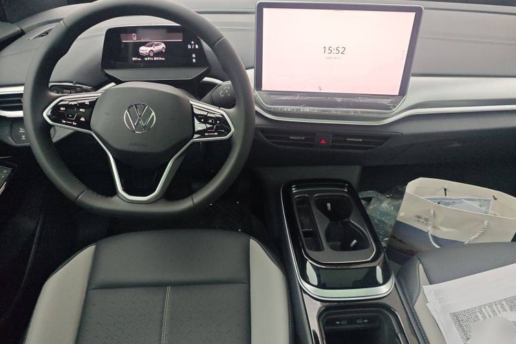 Used Volkswagen ID.4 CROZZ 2026 Model Pure Enjoyment Edition PURE Center Console