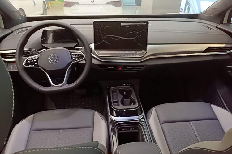 Used Volkswagen ID.4 CROZZ 2026 Model Pure Enjoyment Edition PURE Center Console