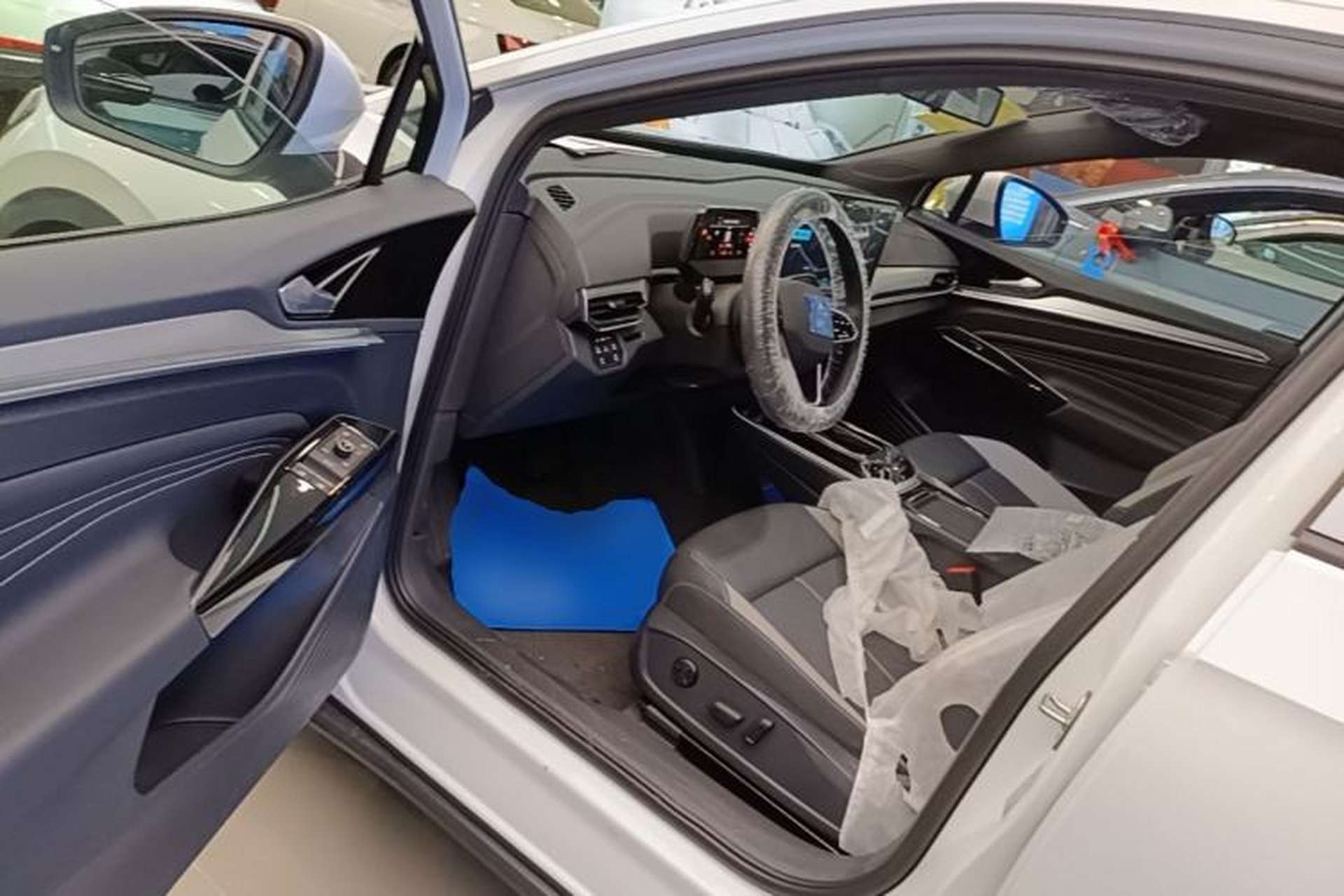 Used Volkswagen ID.4 CROZZ 2026 Model Pure Enjoyment Edition PURE Driver Seat