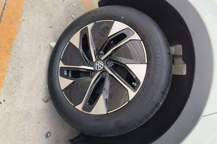Used Volkswagen ID.4 CROZZ 2026 Model Pure Enjoyment Edition PURE Exterior 8