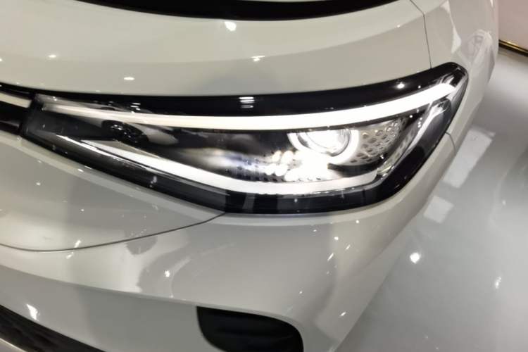 Used Volkswagen ID.4 CROZZ 2026 Model Pure Enjoyment Edition PURE Left Front Headlight