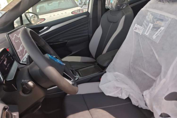 Used Volkswagen ID.4 CROZZ 2026 Model Pure Enjoyment Edition PURE Left Front Seat
