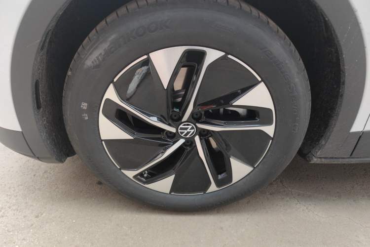 Used Volkswagen ID.4 CROZZ 2026 Model Pure Enjoyment Edition PURE Left Front Wheel Hub