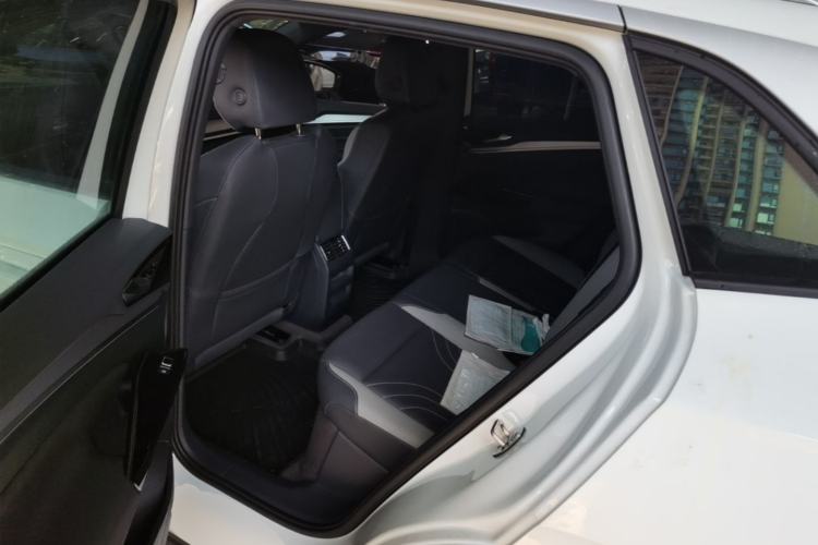 Used Volkswagen ID.4 CROZZ 2026 Model Pure Enjoyment Edition PURE Left Rear Seat