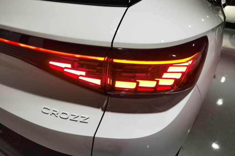 Used Volkswagen ID.4 CROZZ 2026 Model Pure Enjoyment Edition PURE Right Rear Taillight