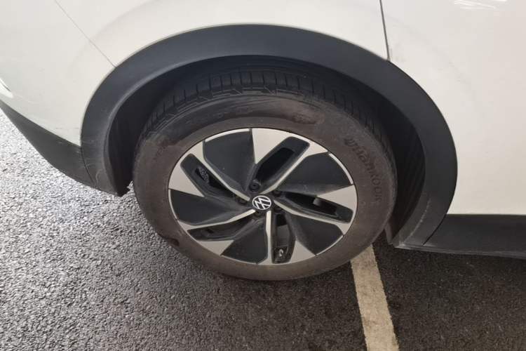 Used Volkswagen ID.4 CROZZ 2026 Model Pure Enjoyment Edition PURE Right Rear Wheel Hub