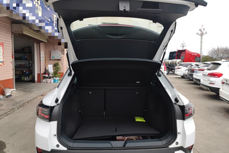 Used Volkswagen ID.4 CROZZ 2026 Model Pure Enjoyment Edition PURE Trunk