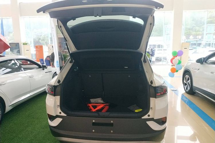 Used Volkswagen ID.4 CROZZ 2026 Model Pure Enjoyment Edition PURE Trunk