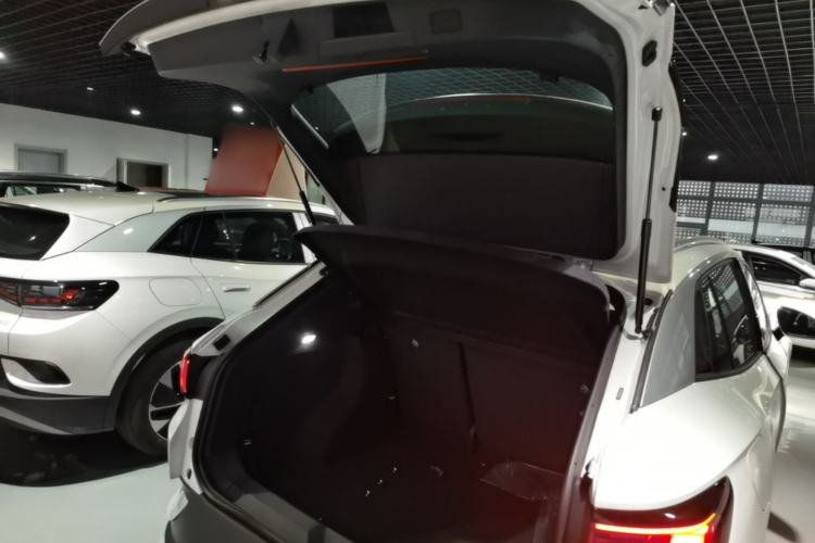 Used Volkswagen ID.4 CROZZ 2026 Model Pure Enjoyment Edition PURE Trunk
