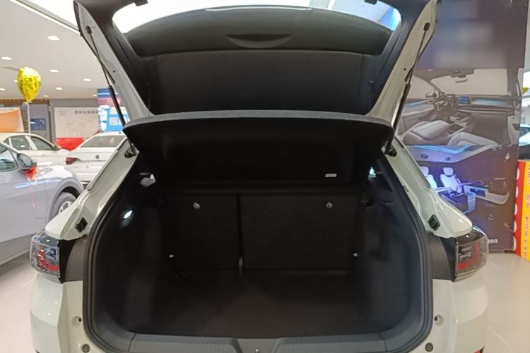 Used Volkswagen ID.4 CROZZ 2026 Model Pure Enjoyment Edition PURE Trunk