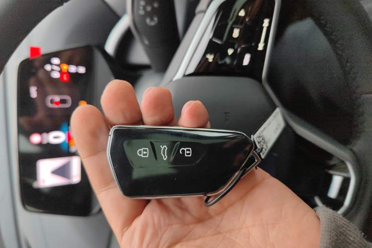 Used Volkswagen ID.4 CROZZ 2026 Model Pure Enjoyment Edition PURE Vehicle Key