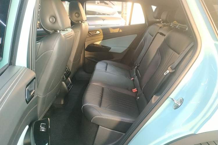 Used Volkswagen ID.4 X 2023 Ultra-Intelligent Long-Range Version Interior 4