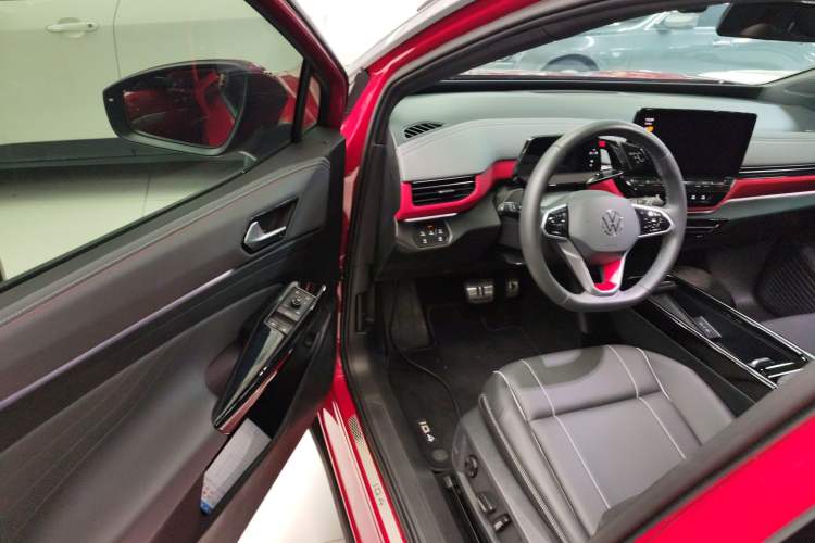 Used Volkswagen ID.4 X 2022 Pure Long-Range Version Interior 3
