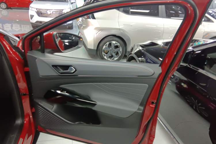 Used Volkswagen ID.4 X 2022 Pure Long-Range Version Interior 5