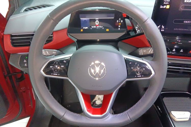 Used Volkswagen ID.4 X 2022 Pure Long-Range Version Steering Wheel