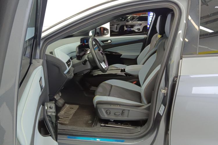 Used Volkswagen ID.4 X 2023 Ultra-Intelligent Long-Range Version Left Front Seat