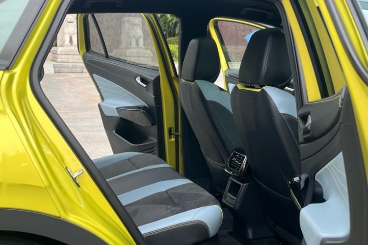 Used Volkswagen ID.4 X 2021 Pro Smart Long-Range Edition Interior 11