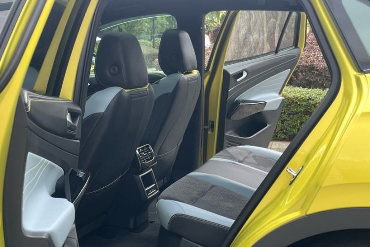 Used Volkswagen ID.4 X 2021 Pro Smart Long-Range Edition Interior 7