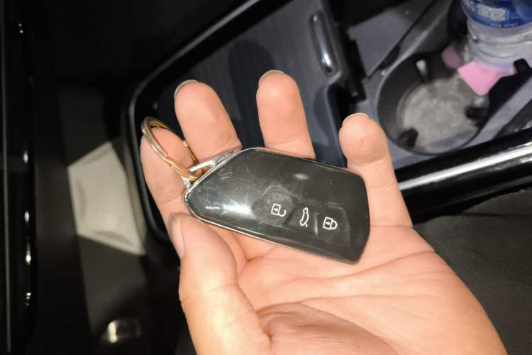 Used Volkswagen ID.4 X 2021 Prime Kinergy Four-Wheel Drive Edition Vehicle Key