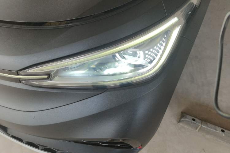 Used Volkswagen ID.4 X 2021 Pro Smart Long-Range Edition Left Front Headlight