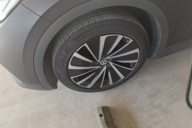 Used Volkswagen ID.4 X 2021 Pro Smart Long-Range Edition Left Front Wheel Hub