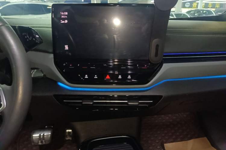 Used Volkswagen ID.4 X 2021 Pro Smart Long-Range Edition Audio And AC Panel