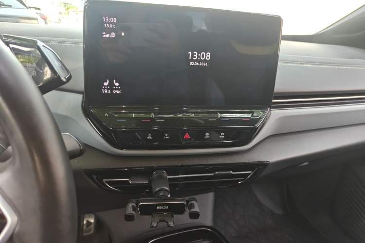 Used Volkswagen ID.4 X 2021 Pro Smart Long-Range Edition Audio And AC Panel