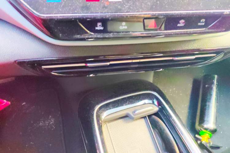 Used Volkswagen ID.4 X 2021 1st Edition ID. First Impression Edition Audio And AC Panel